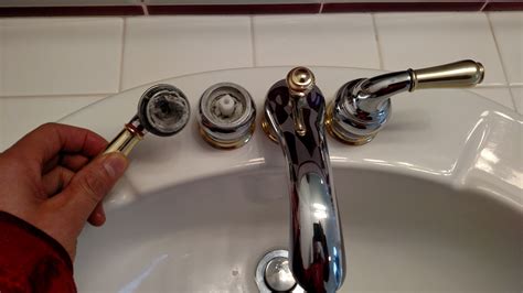 how to remove moen bathroom faucet handle|How To Remove Faucet Handle Without Screws。